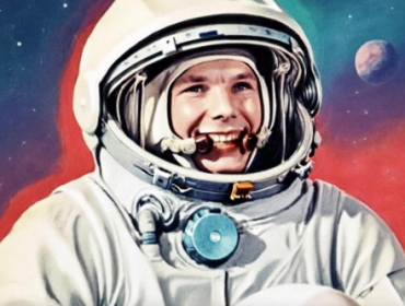 65 лет историческому полёту